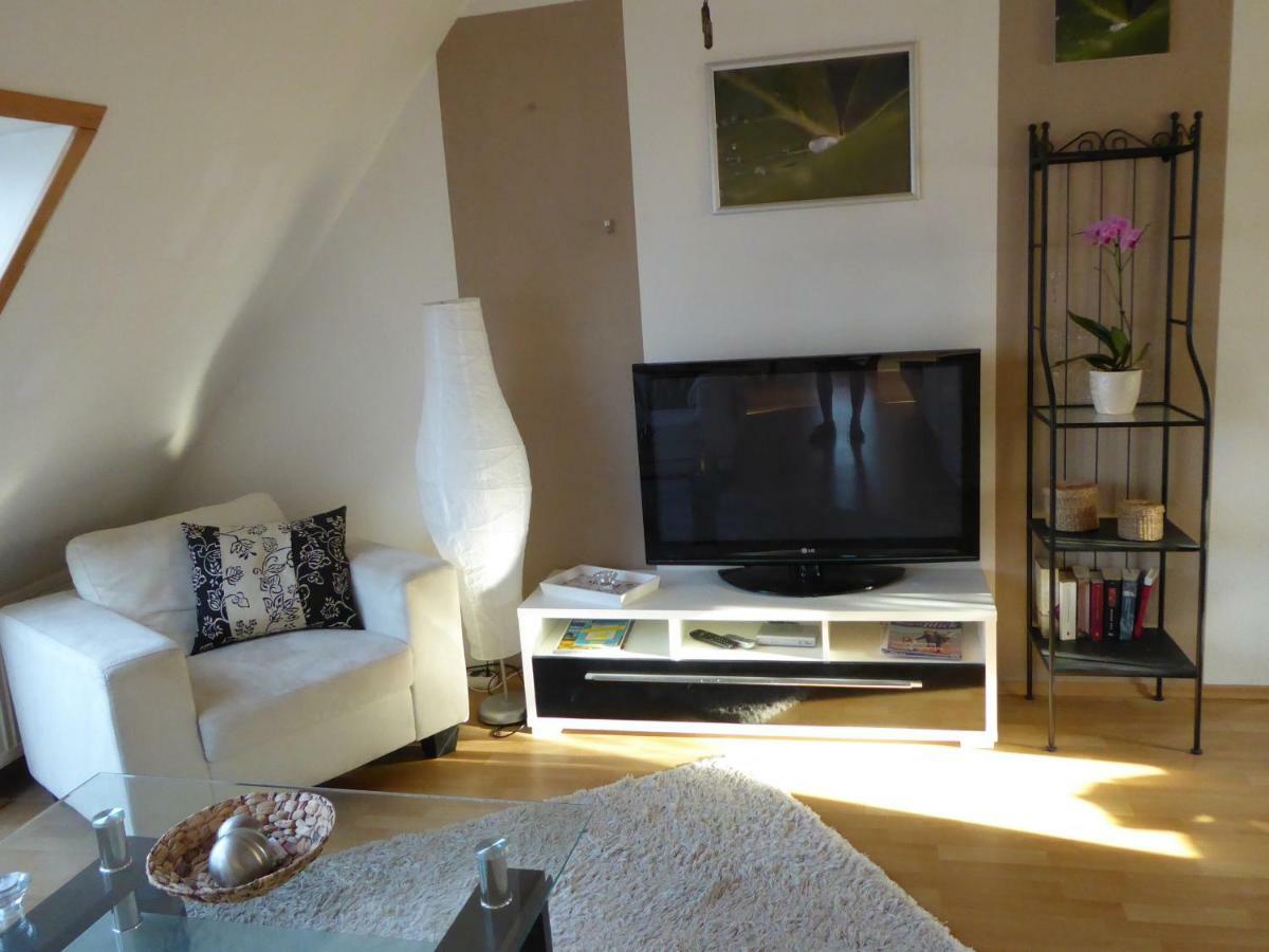 Ostseeferienwohnung Storchennest Dassow Buitenkant foto