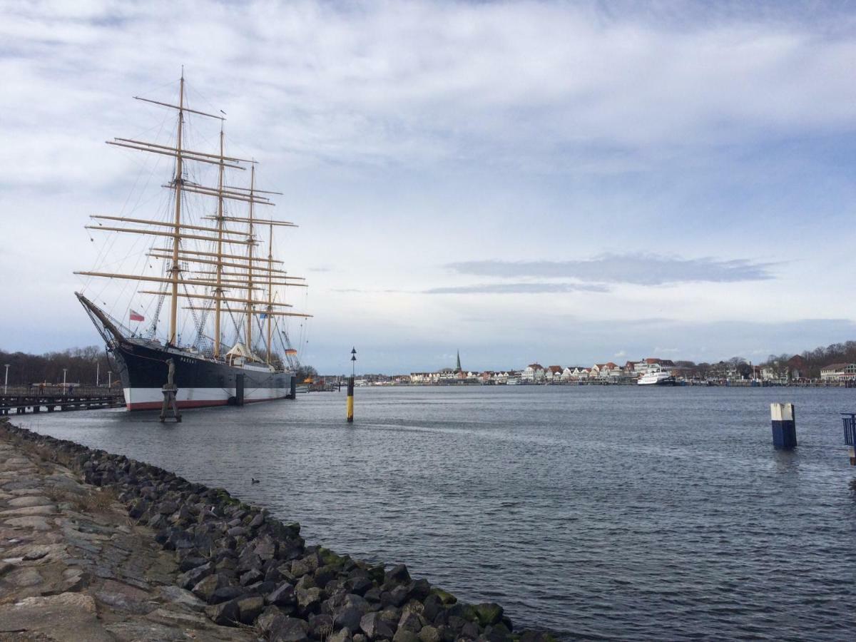 Ostseeferienwohnung Storchennest Dassow Buitenkant foto